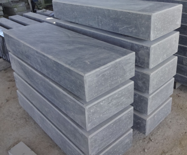 Vietnam Bluestone Block Steps – Old Imitation