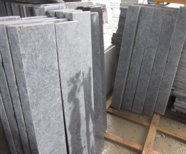 Vietnam Bluestone Palisades Antiqued