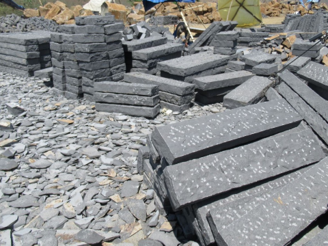  We specialize in Vietnam Basalt, including Quy Nhon Basalt, Dark Grey Granite, and Bluestone