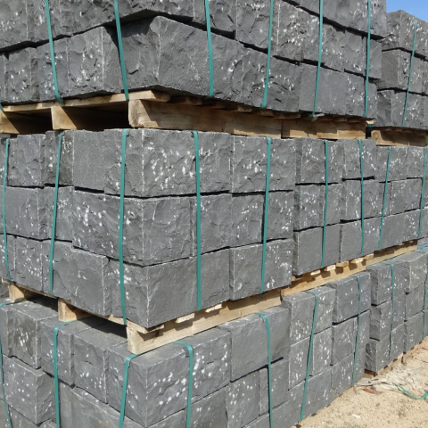 Vietnam Basalt - Wallstone all sides split