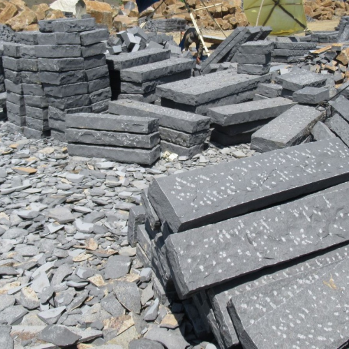 Quy Nhon Basalt Palisades, all sides split