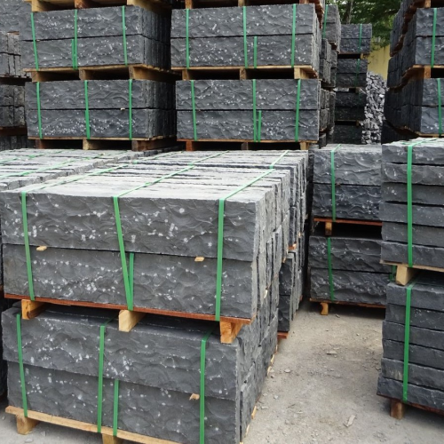 Quy Nhon Basalt Palisades, all sides split